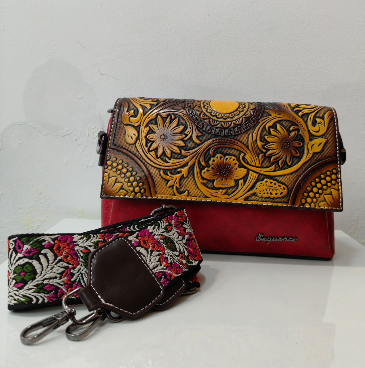 Sequence Handbags In Hamirpur